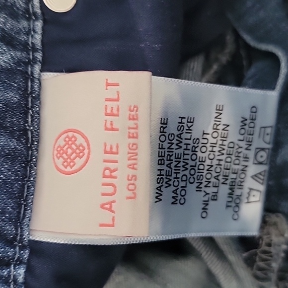 Laurie Felt Classic Denim Girlfriend Jeans Medium Wash A459932, Size 8, EUC - Picture 10 of 11
